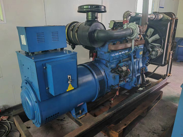 彰武100kW柴油发电机组使用多级机油有哪些优缺点？